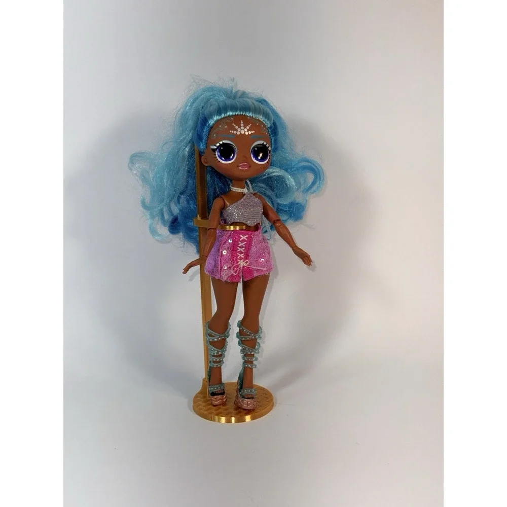 LOL Suprise OMG Queens Splash Beauty 10